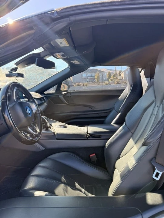 2019 BMW i8 - Image 5 of 13