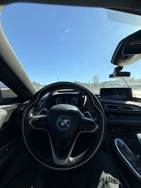 2019 BMW i8 - Image 6 of 13