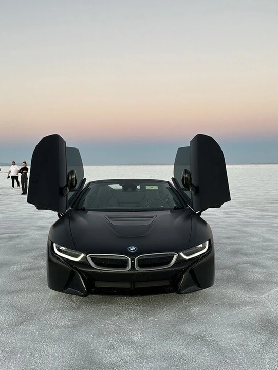 2019 BMW i8 - Image 3 of 13