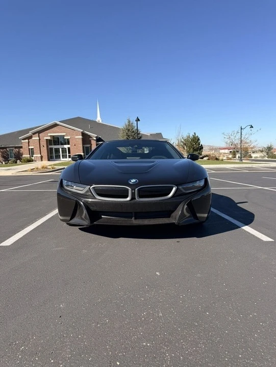 2019 BMW i8 - Image 10 of 13