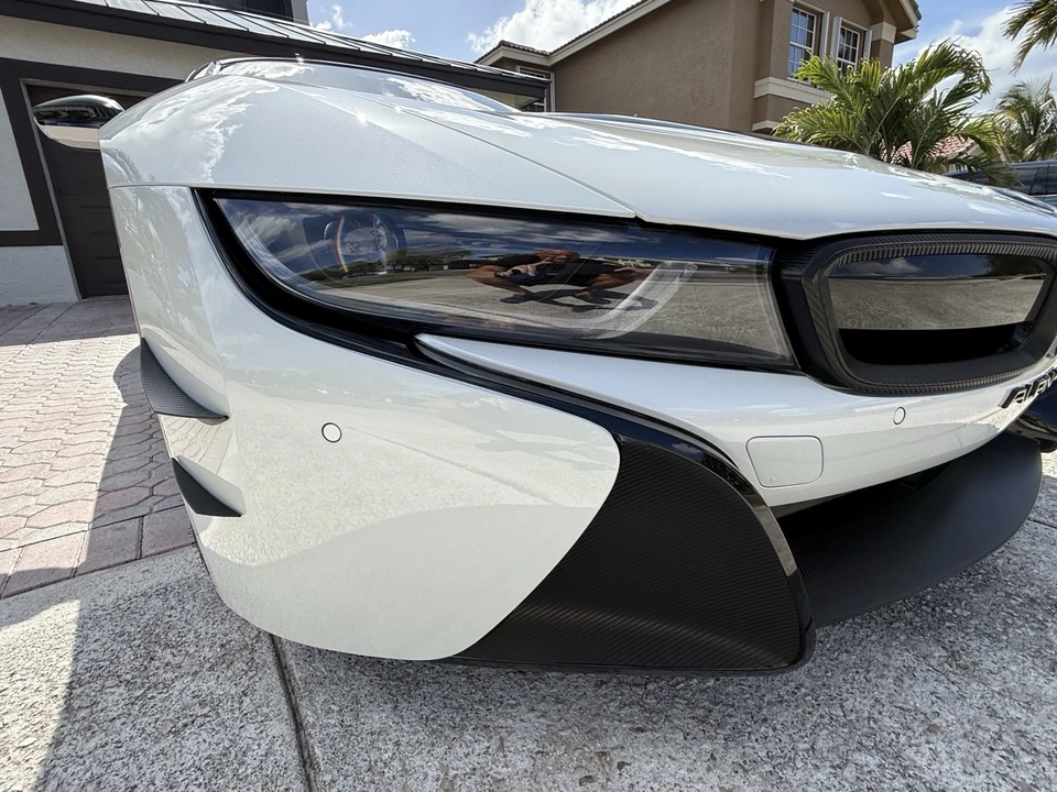 2019 BMW i8 - Image 16 of 31