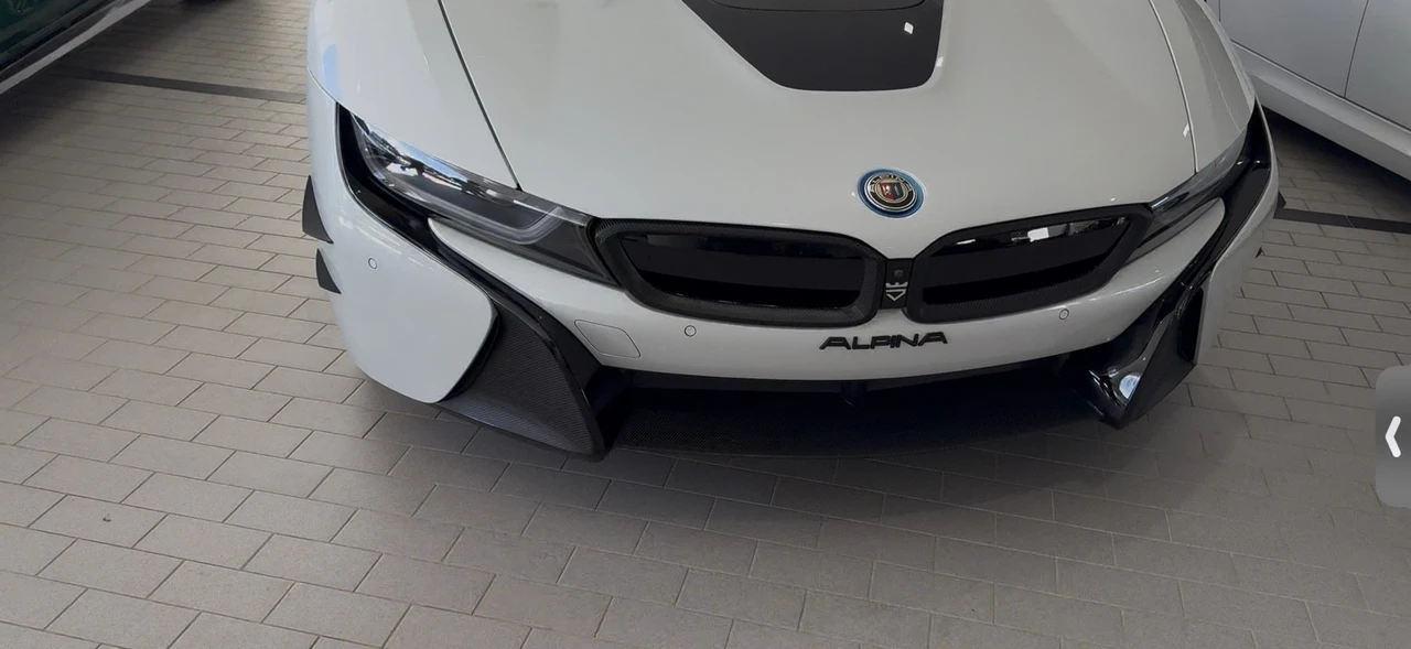 2019 BMW i8 - Image 6 of 21
