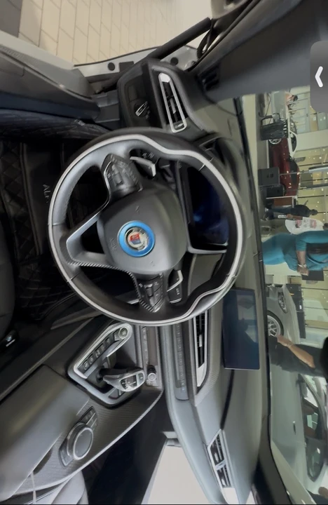 2019 BMW i8 - Image 19 of 21