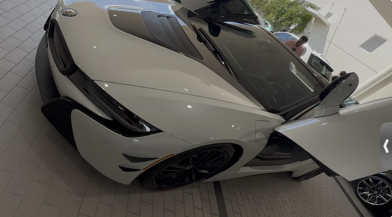 2019 BMW i8 - Image 12 of 21