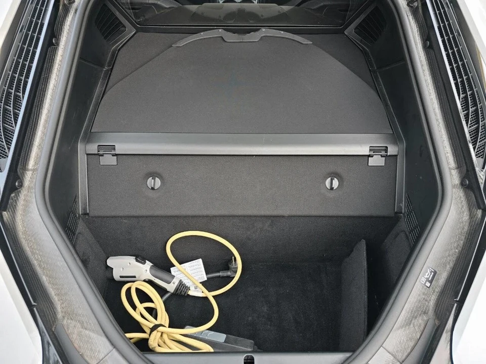 2019 BMW i8 - Image 12 of 21