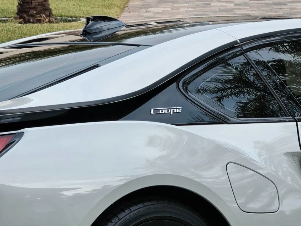 2019 BMW i8 - Image 8 of 21