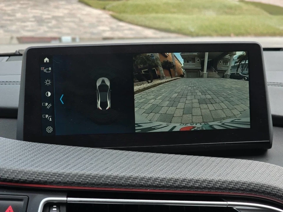 2019 BMW i8 - Image 17 of 21