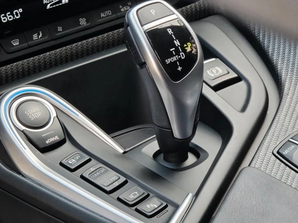 2019 BMW i8 - Image 18 of 21