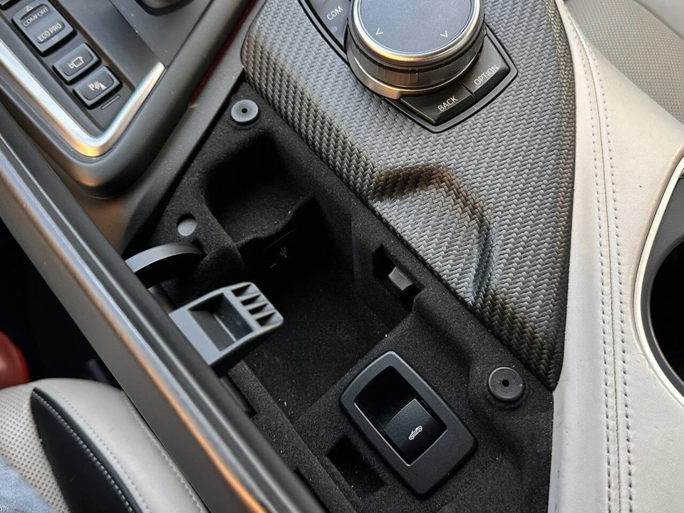 2019 BMW i8 - Image 20 of 24