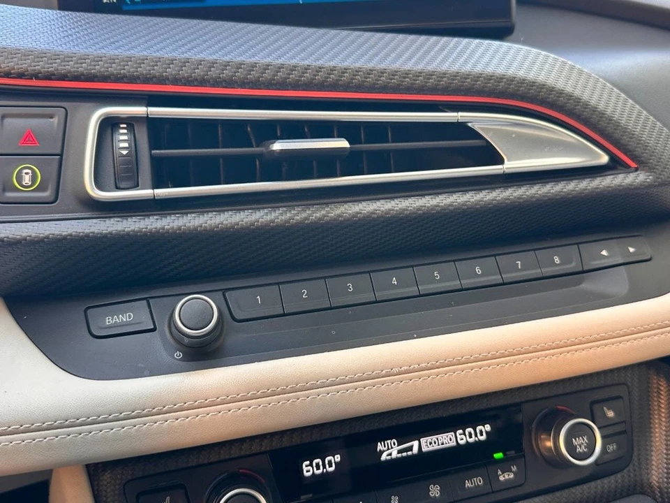 2019 BMW i8 - Image 16 of 24