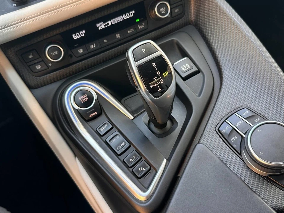 2019 BMW i8 - Image 18 of 24