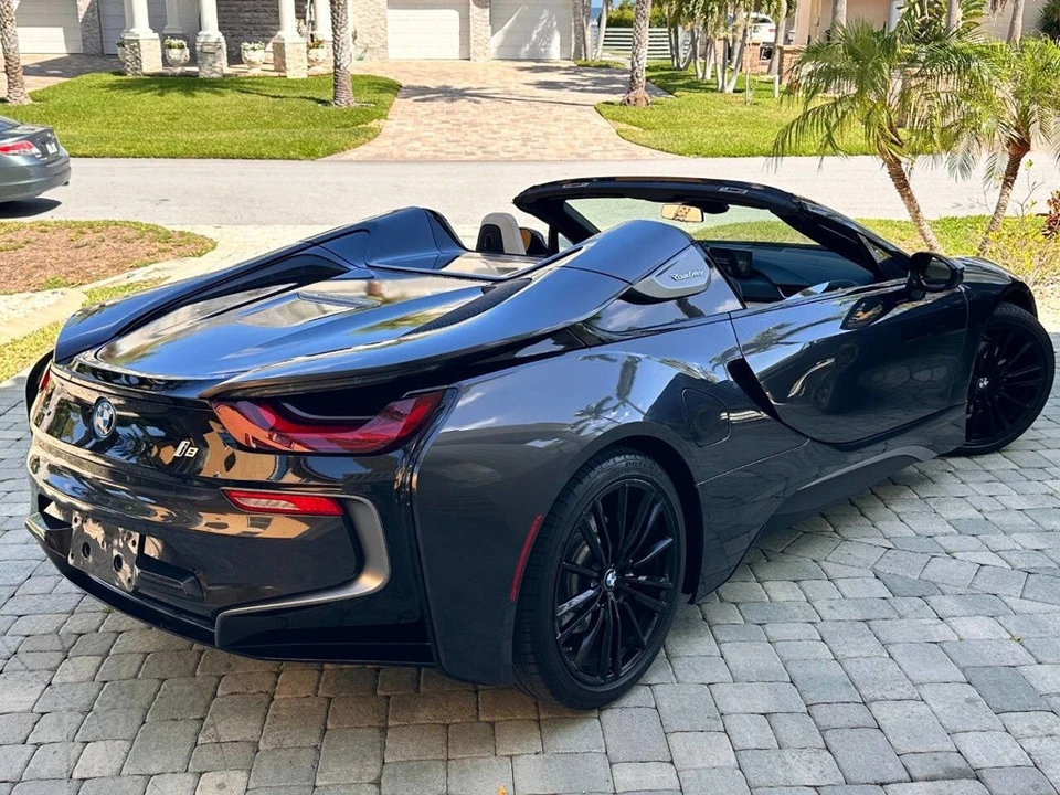 2019 BMW i8 - Image 9 of 24