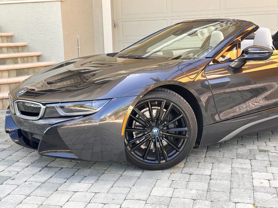 2019 BMW i8 - Image 3 of 24