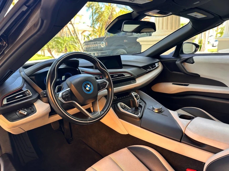 2019 BMW i8 - Image 10 of 24