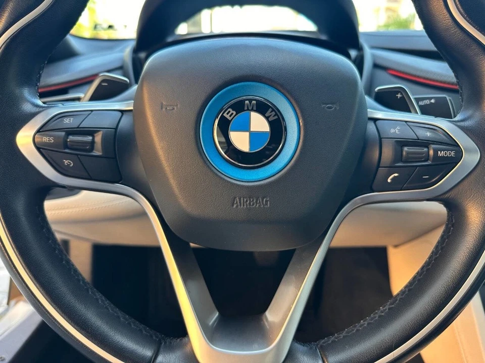 2019 BMW i8 - Image 13 of 24