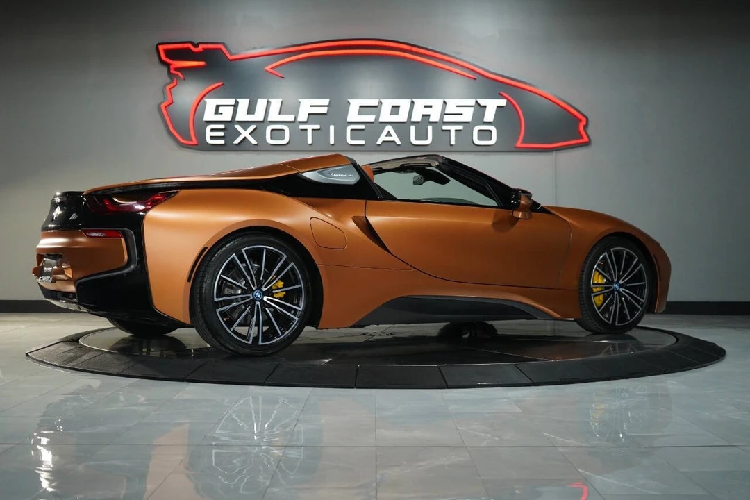 2019 BMW i8 - Image 15 of 21