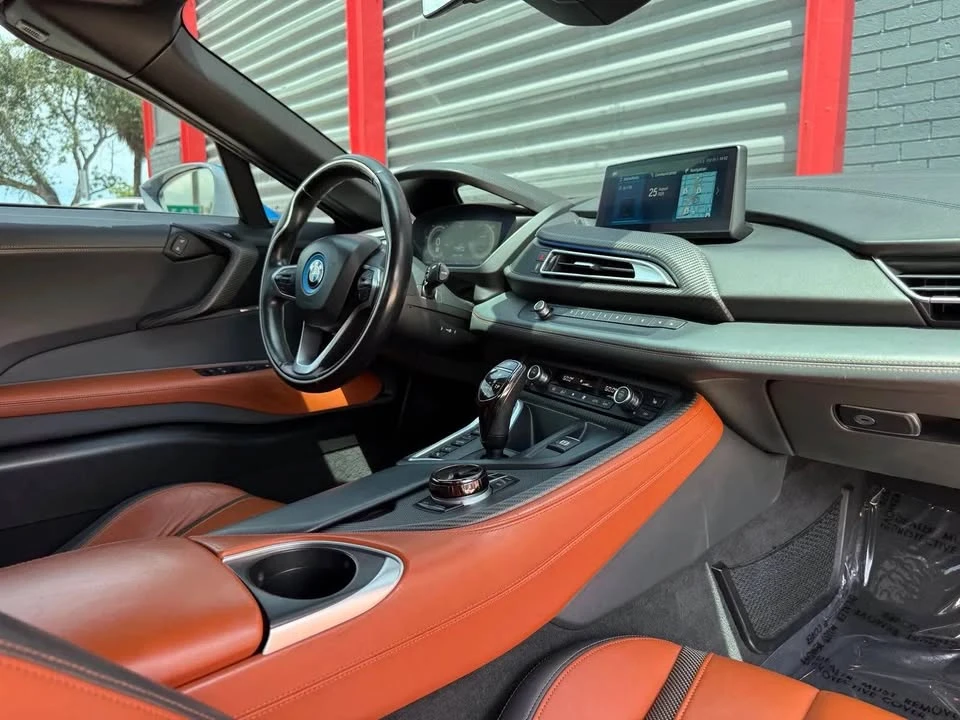 2019 BMW i8 - Image 18 of 20