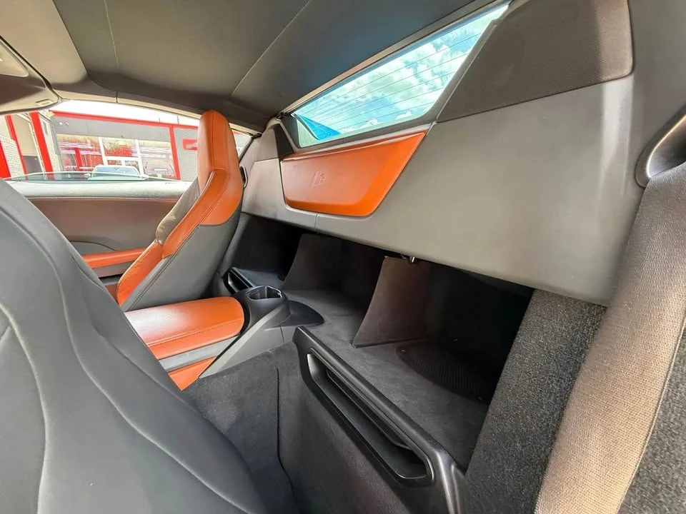 2019 BMW i8 - Image 15 of 20