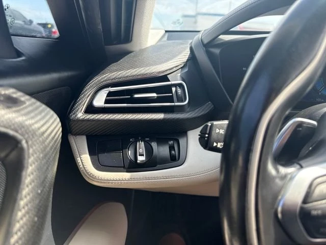 2019 BMW i8 - Image 9 of 20