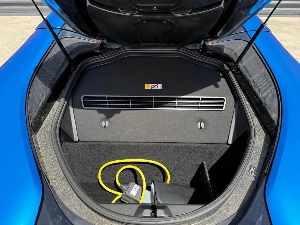 2019 BMW i8 - Image 16 of 20