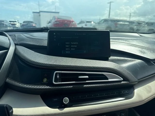2019 BMW i8 - Image 7 of 20