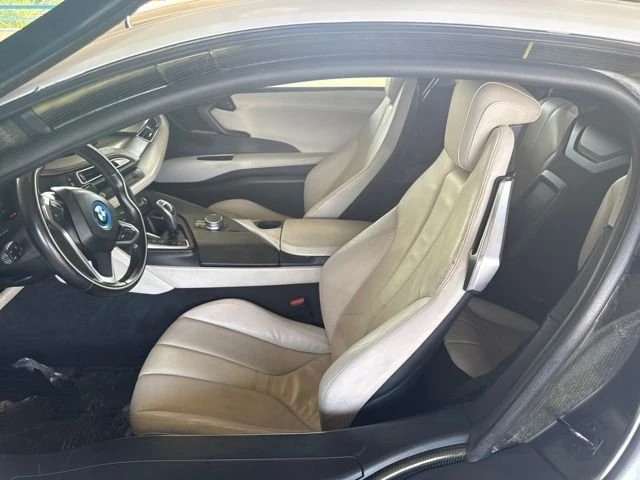 2019 BMW i8 - Image 2 of 20