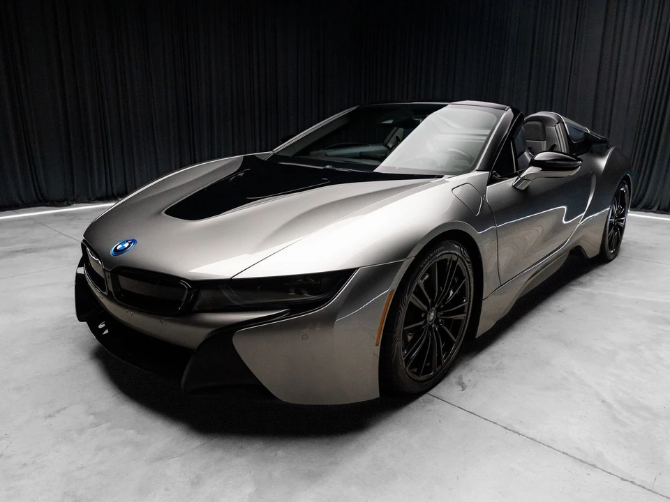 2019 BMW i8 - Image 11 of 31