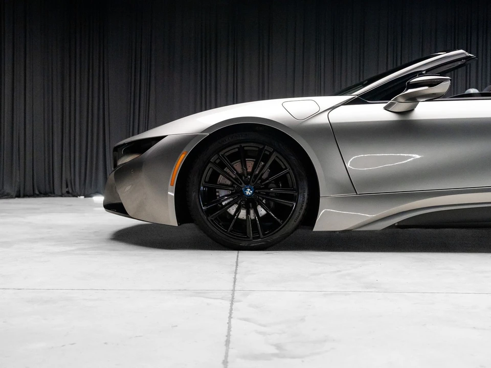 2019 BMW i8 - Image 4 of 31