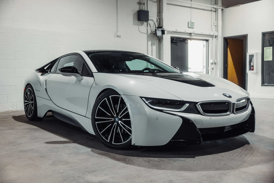2019 BMW i8 - Image 5 of 31