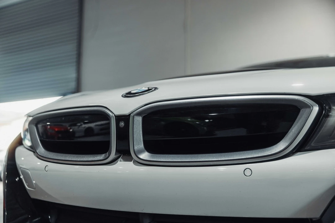 2019 BMW i8 - Image 23 of 31