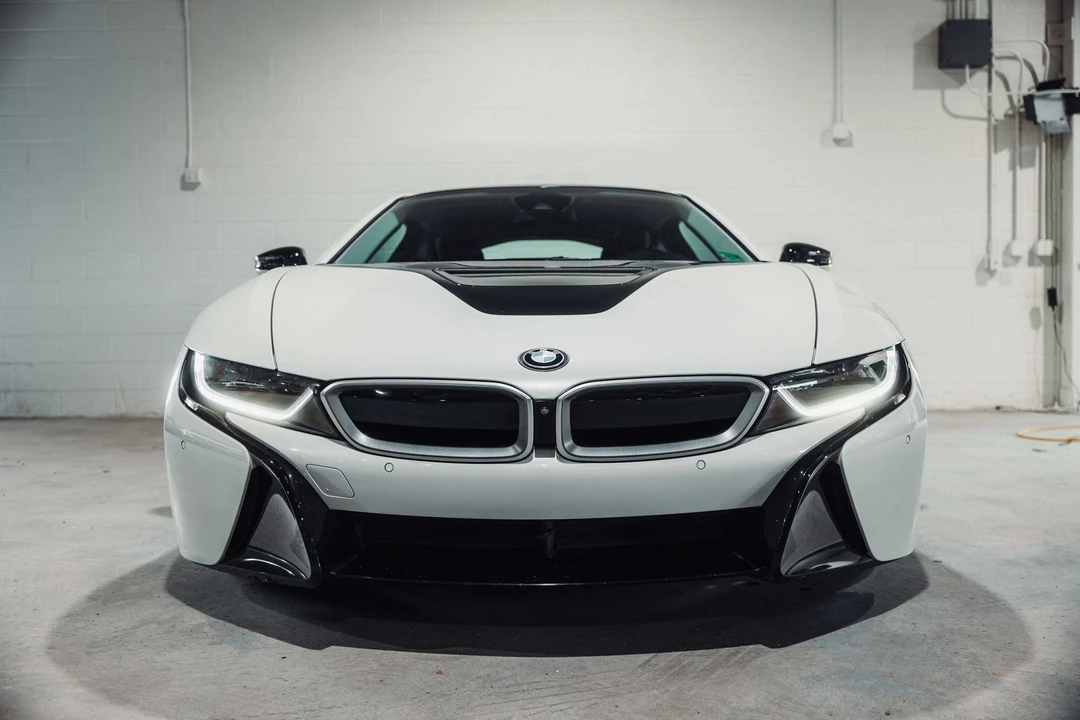 2019 BMW i8 - Image 4 of 31