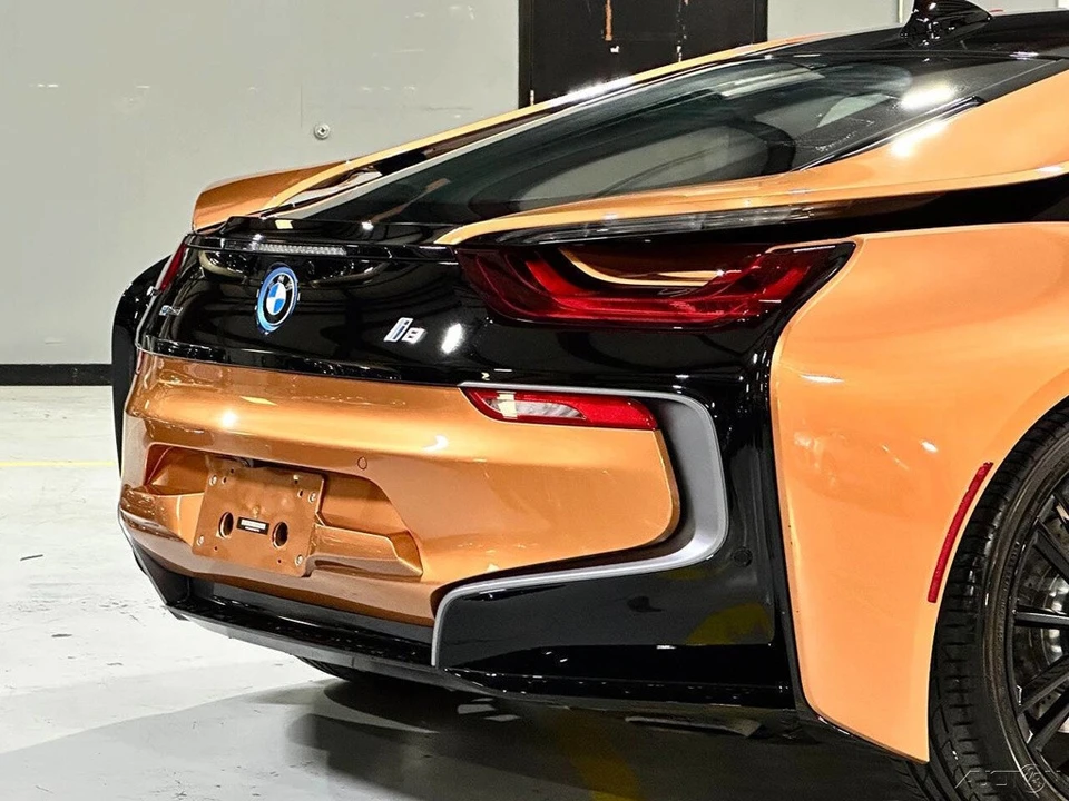 2019 BMW i8 - Image 10 of 24