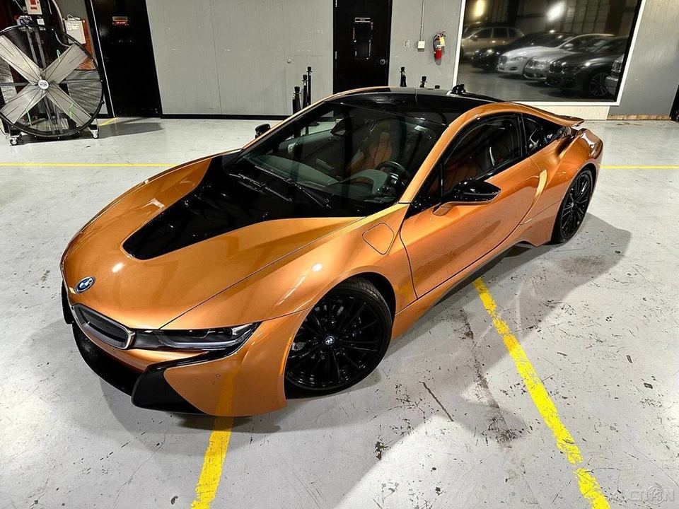 2019 BMW i8 - Image 7 of 24