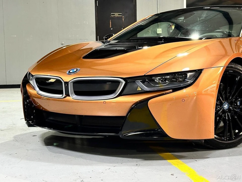 2019 BMW i8 - Image 4 of 24