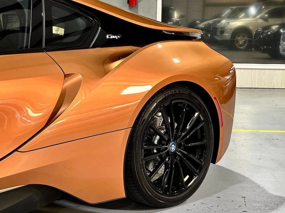 2019 BMW i8 - Image 8 of 24