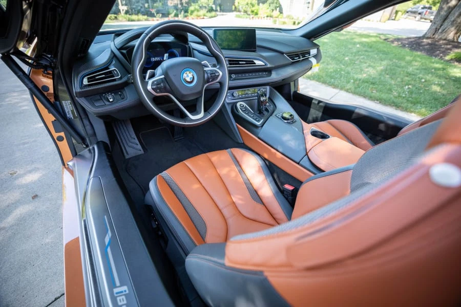 2019 BMW i8 - Image 18 of 27