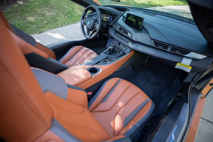 2019 BMW i8 - Image 19 of 27