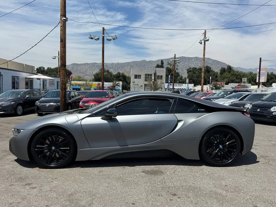 2019 BMW i8 - Image 8 of 11