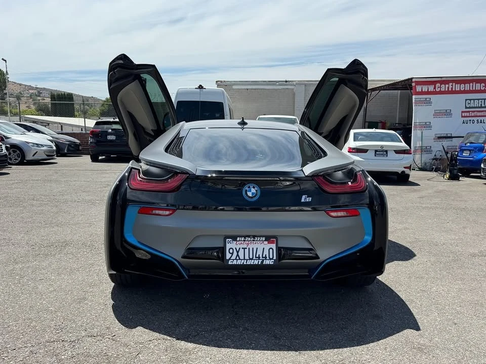 2019 BMW i8 - Image 11 of 11