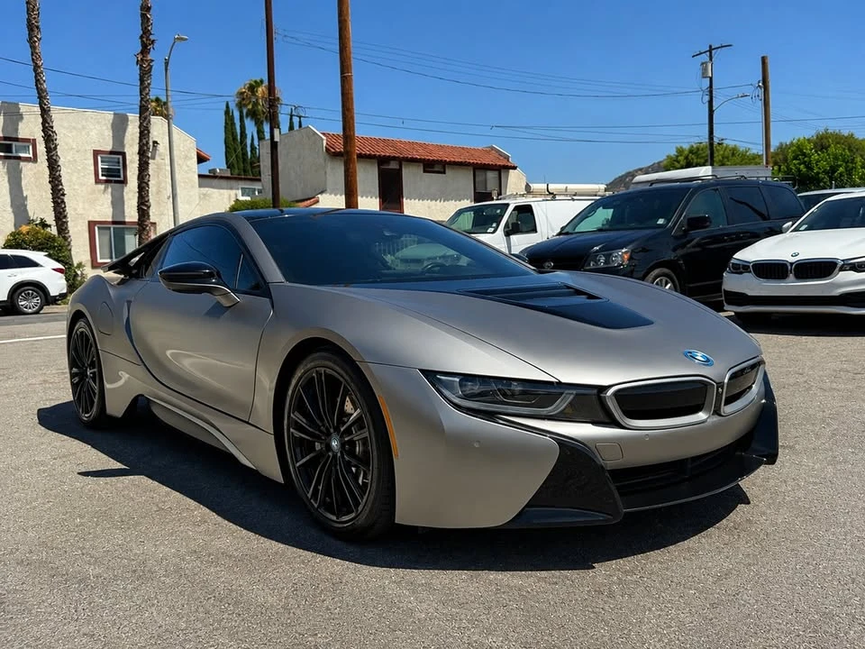2019 BMW i8 - Image 2 of 11