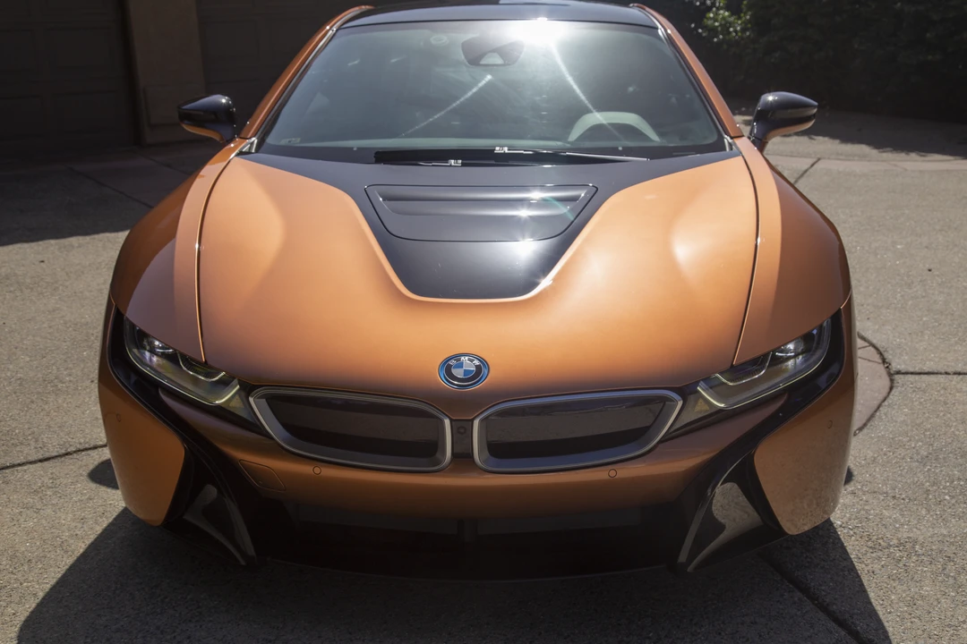 2019 BMW i8 - Image 7 of 24