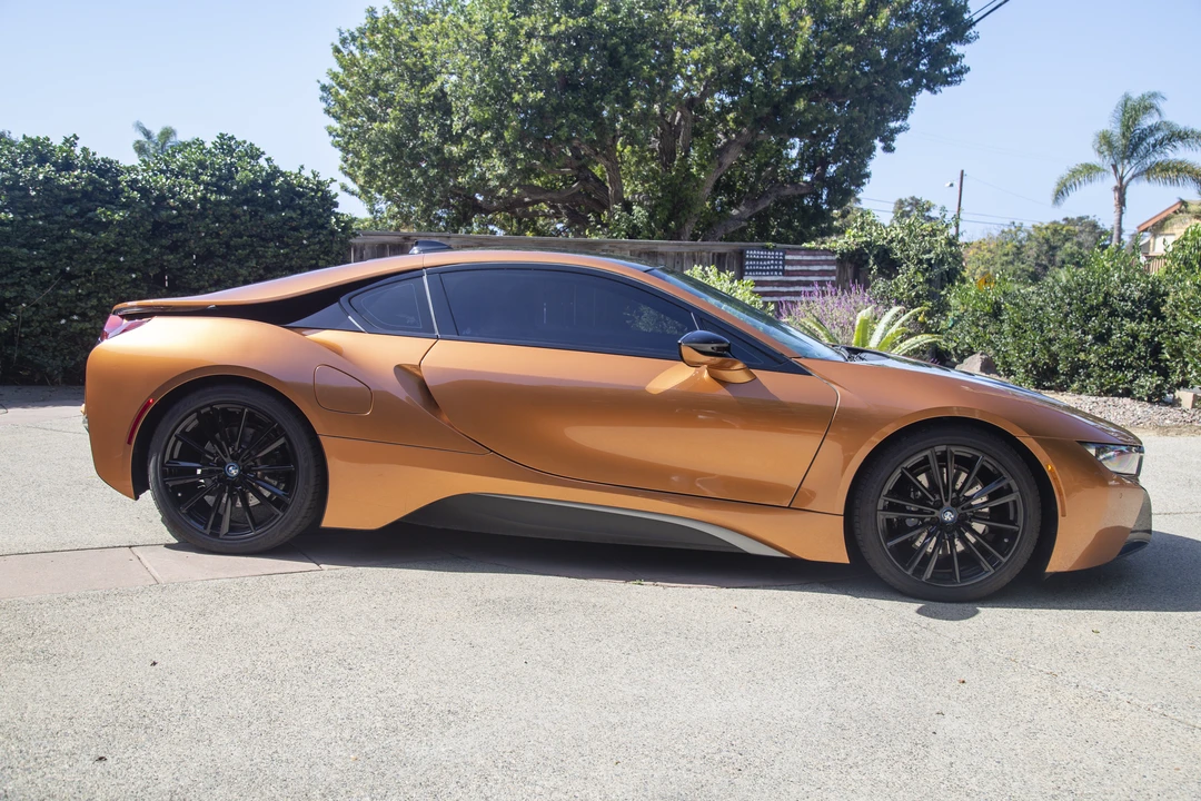 2019 BMW i8 - Image 17 of 24