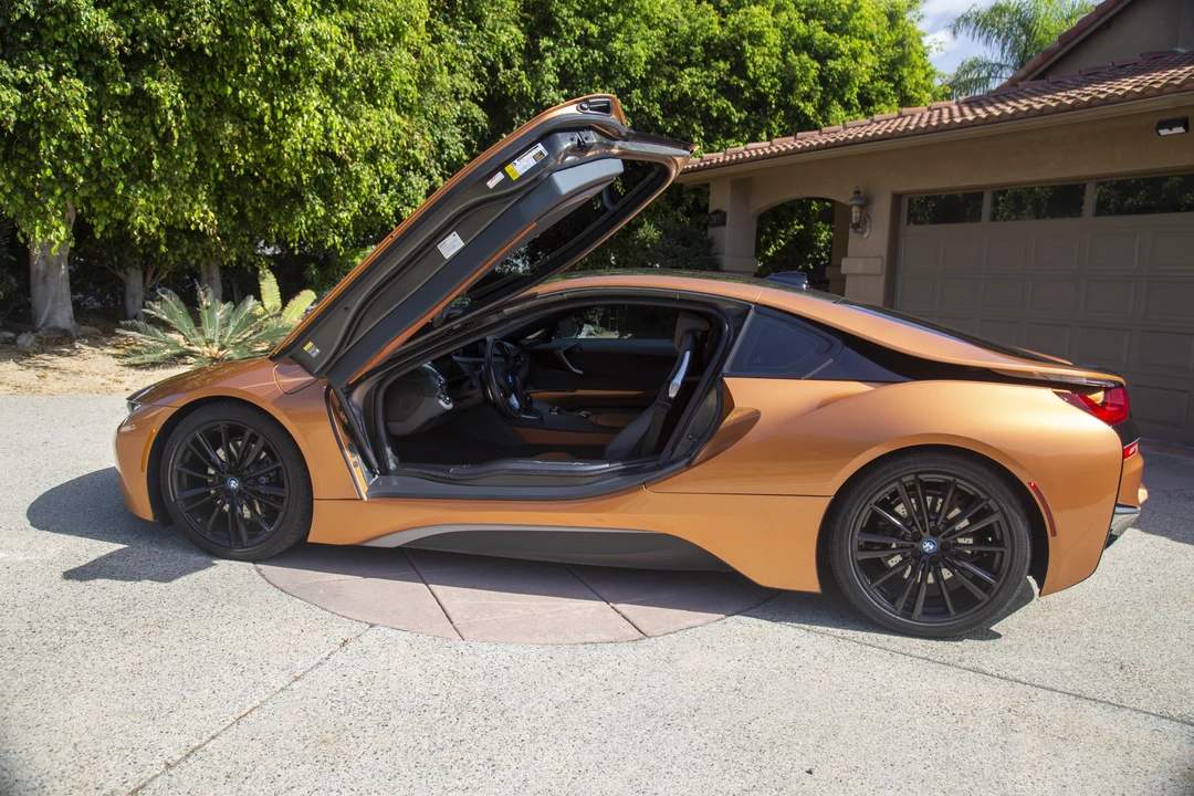 2019 BMW i8 - Image 21 of 24