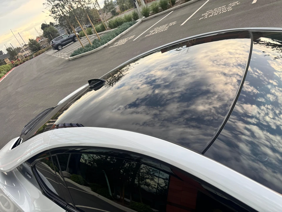 2019 BMW i8 - Image 30 of 31