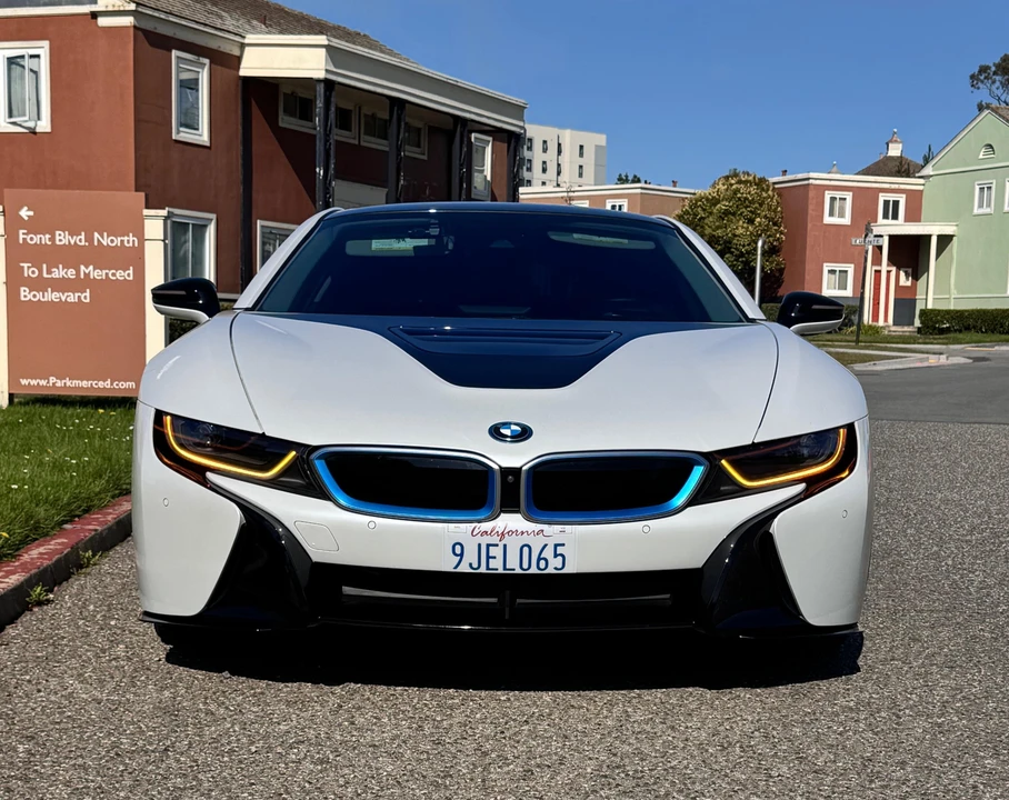 2019 BMW i8 - Image 6 of 31
