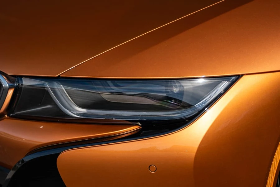 2019 BMW i8 - Image 12 of 25