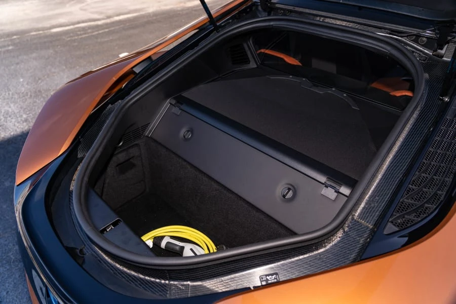 2019 BMW i8 - Image 20 of 25