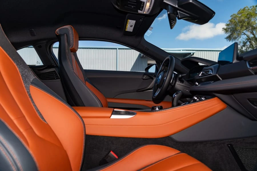 2019 BMW i8 - Image 15 of 25
