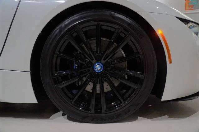 2019 BMW i8 - Image 20 of 21