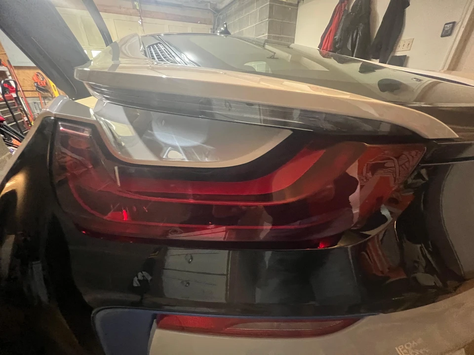 2019 BMW i8 - Image 19 of 27